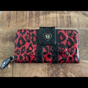 COPY - Loungefly Wallet - Leopard Print with Skulls